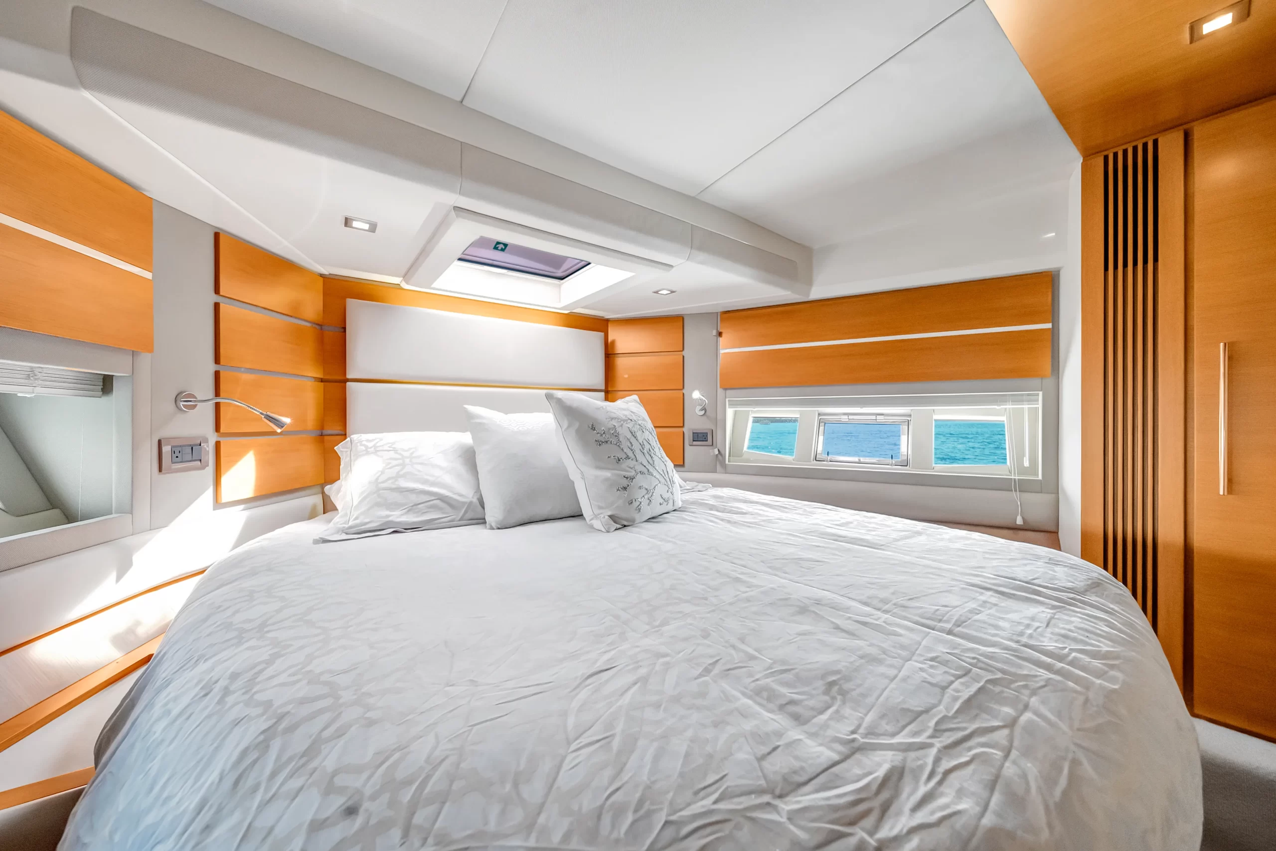 60' Azimut 'Supreme' - Cabin - 2